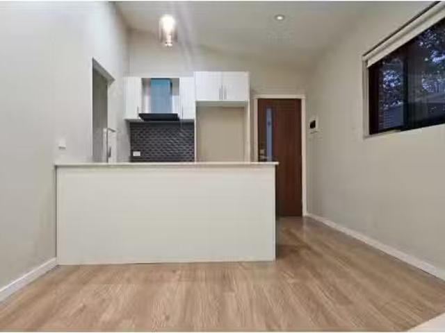 Cozy 1 BR 3/40A Lamonerie Street, Toongabbie House for rent L.