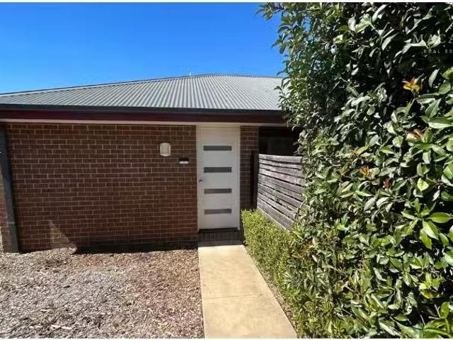 Cheap 1 BR 38A Messenger Avenue, Boorooma House for rent List.