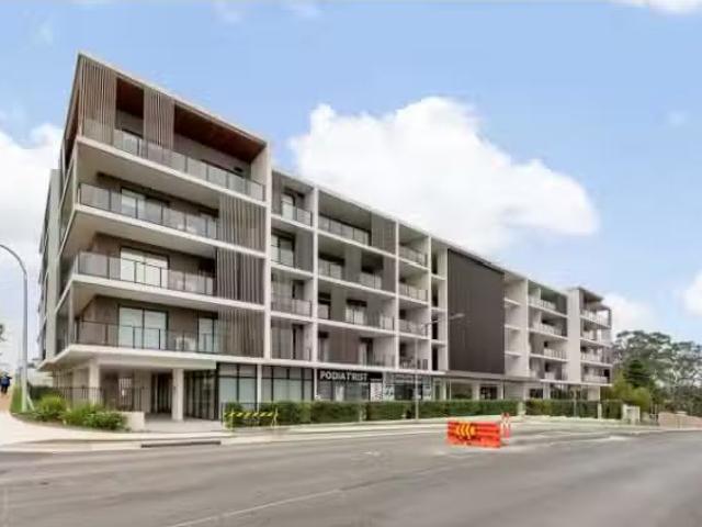 Nice 1 BR 410/21 Hezlett Road, North Kellyville Apartment for.