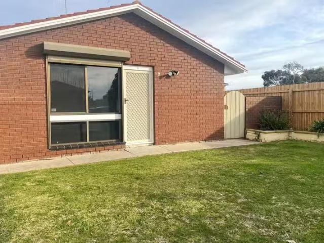 Nice 1 BR 4/3 Coulson Place, Norlane, VIC 3214 Unit for Rent