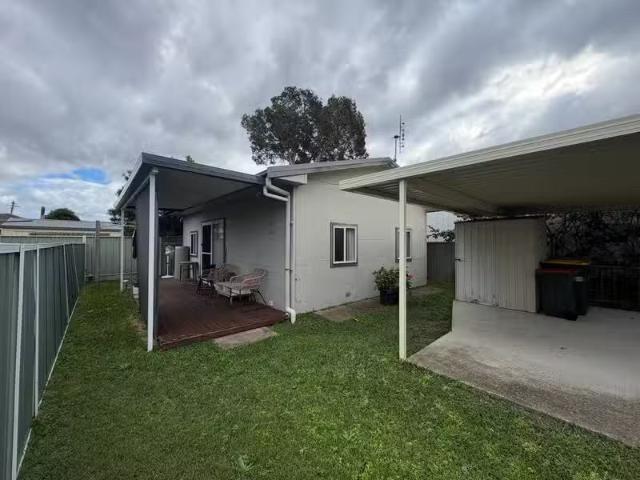 Just in! 1 BR 4a Yaralla Road, Toukley, NSW 2263 Flat for Rent