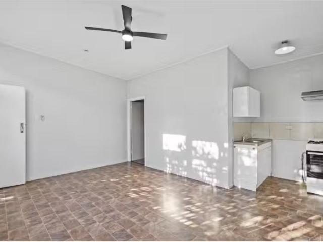 New 1 BR 6/11 Line Street, WOOLLOONGABBA Apartment for rent L.