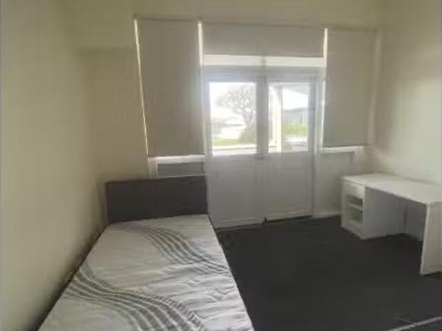 Cheap 1 BR Apartment 10/60 Harriet Street, WARATAH Apartment f.