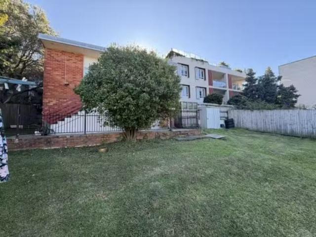Charming 1 BR Level 1/4/317 Barrenjoey Road, Newport Apartment.