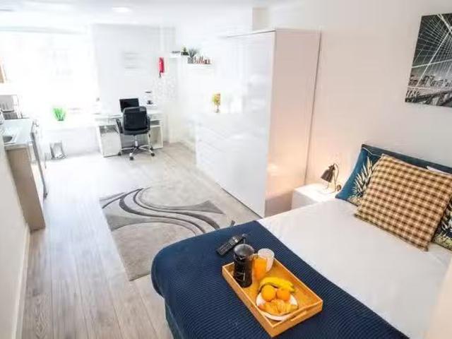 Rental! 1 BR Stanley House Clusters 3/5/6
