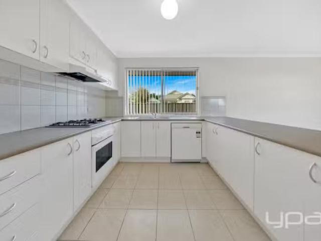 Just in! 1 Buckley Street, Point Cook VIC 3030