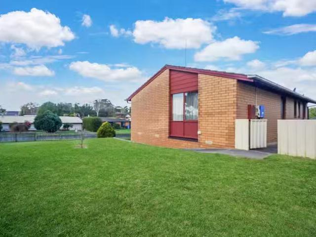 Nice 1 Gumbirra Court, Mount Gambier, SA 5290