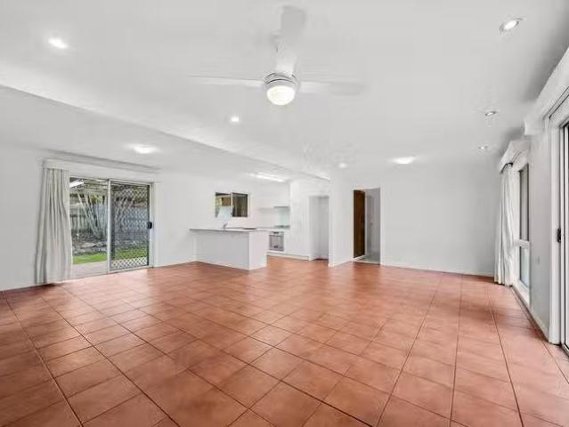 Cheap 1 Honeybrook Street, Runcorn, QLD 4113