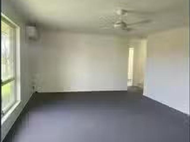 Nice 1 Majestic Place, Coral Cove, QLD 4670