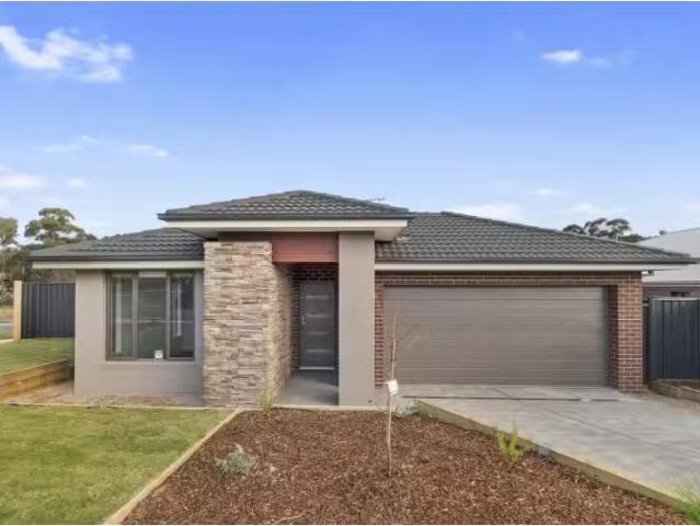 Unique 1 Mc Donnell Lane, Maiden Gully House for rent Listed.