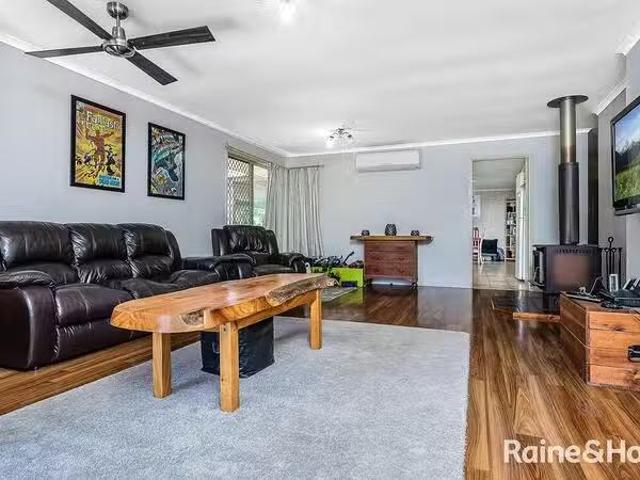 Cheap 1 Saint Marcel Court, Petrie, QLD 4502
