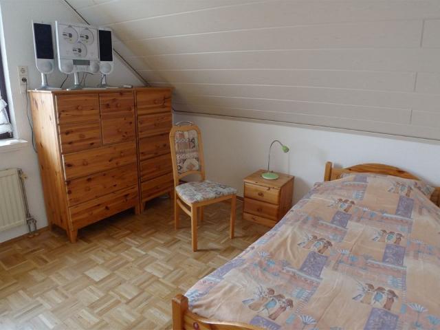 Cozy 1 Room Apartment in a Quiet Location in Ratingen Breitscheid, Ratingen Amsterdam Apartments for Rent