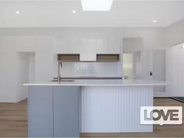 Nice 1A Albert Street, Belmont, NSW 2280