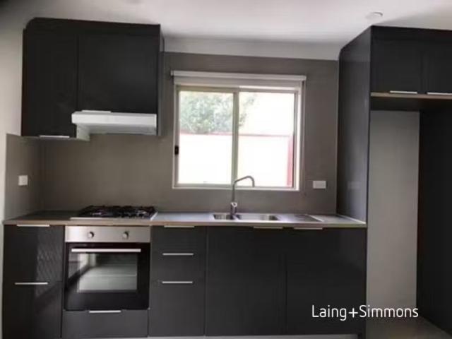 Nice 1a Hardy Street, Blackett House for rent Listed by Sharn.