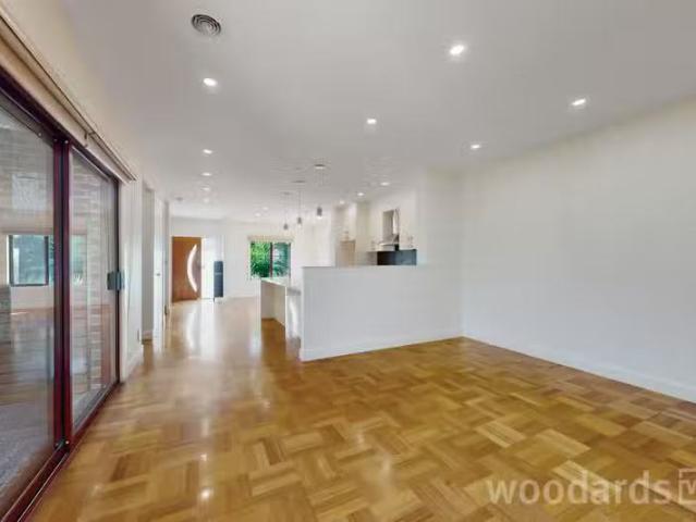 Unique 1A Rowan Avenue, Bentleigh East VIC 3165
