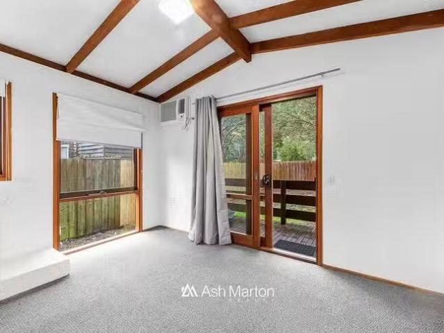 Nice 1B Bondi Avenue, Frankston, VIC 3199