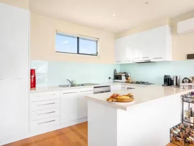 Cheap 1B Knox Street, Yarraville VIC 3013