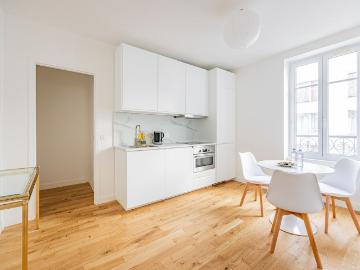Cozy 1BR Apartment with AC near Rue Léon Frot