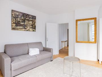 Cozy 1BR Apartment with AC near Rue Léon Frot, Paris Amsterdam Apartments for Rent