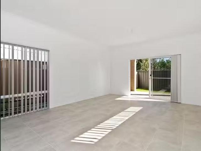 Nice 1D Bailey Street, Hamilton Hill, WA 6163