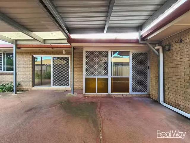 Just in! 2/41 Brangus Street, Harristown, QLD 4350
