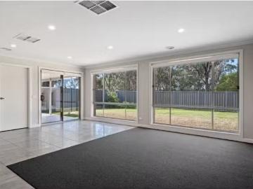 Cozy 2/42 Hotham Circuit, THURGOONA Apartment for rent Listed.