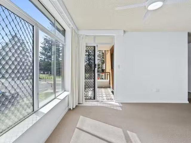 Deal! 2/44 The Esplanade, Burleigh Heads, QLD 4220