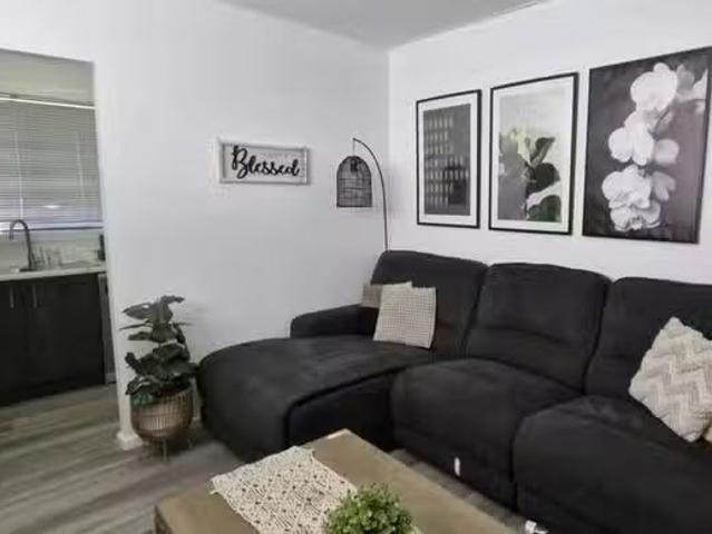 For Rent! 2/44 Greenwell Point Road, Greenwell Point, NSW 2540