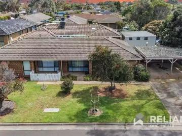 Cheap 24/5 Ovens Court, Werribee, VIC 3030