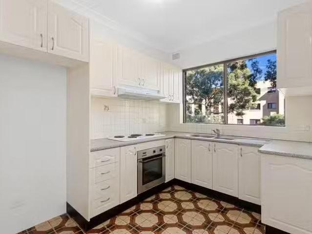 Deal! 2/46 48 Empress Street, Hurstville, NSW 2220
