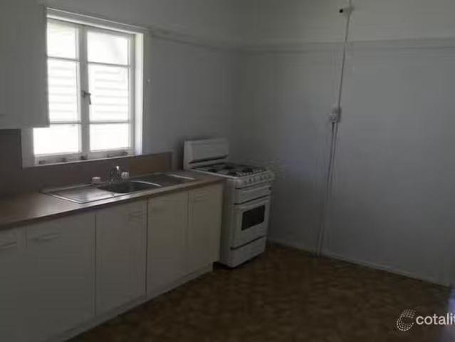 Cheap 2/498 Flinders Parade, Brighton, QLD 4017