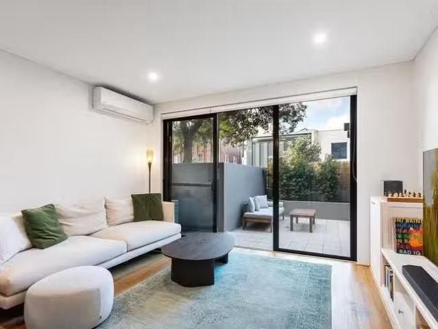 Just in! 2/49 51 Roscoe Street, Bondi Beach, NSW 2026