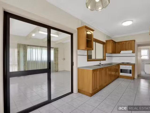Unique 24 Macdonald Avenue, Altona North VIC 3025