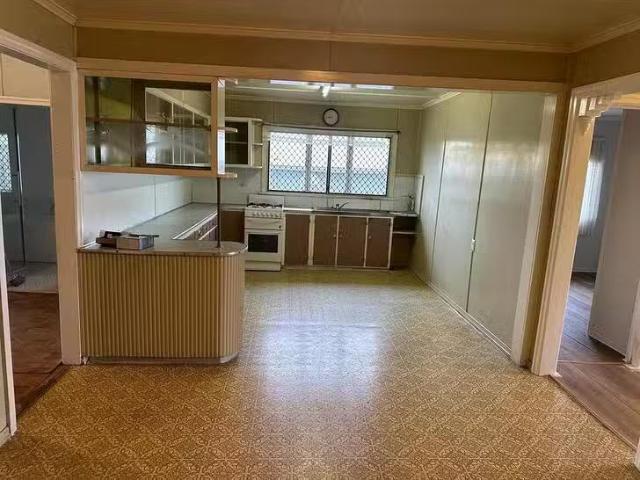 Nice 24 North Station Road, North Booval, QLD 4304