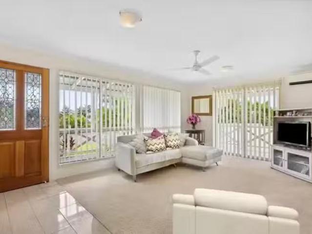 Rental! 24 Blackwood Street, Maroochydore, QLD 4558