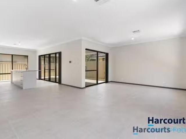 Unique 24 Bromley Street, Beckenham, WA 6107