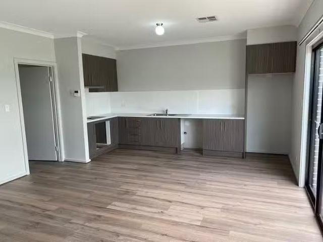 Nice 24 Heysen Circuit, Andrews Farm, SA 5114