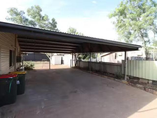 Cheap 24A Brigalow Street, Parkside, QLD 4825