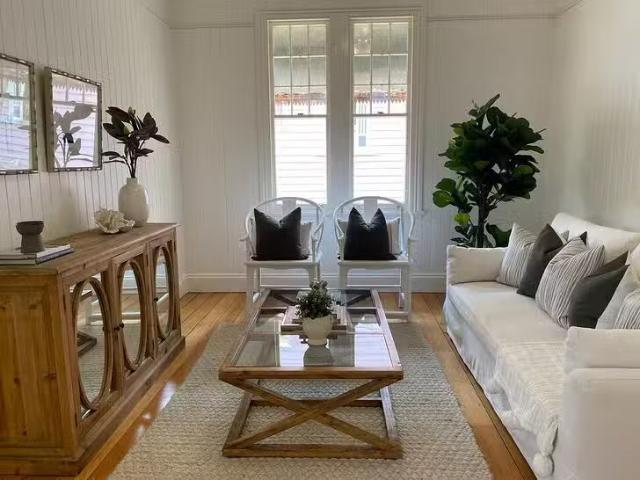 For Rent! 25 Blakeney Street, Highgate Hill, QLD 4101