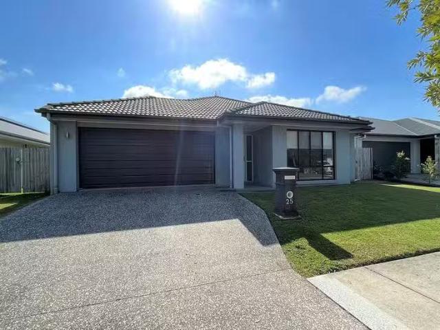 Charming 25 fishoowrin Crescent, Mountain Creek, QLD 4557