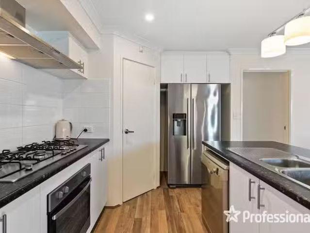 Deal! 260 Morley Drive East, Eden Hill, WA 6054