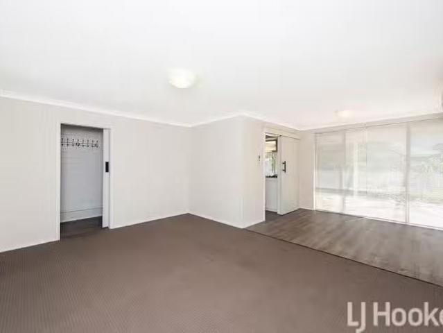 Cheap 26 Mangles Street, Warnbro, WA 6169