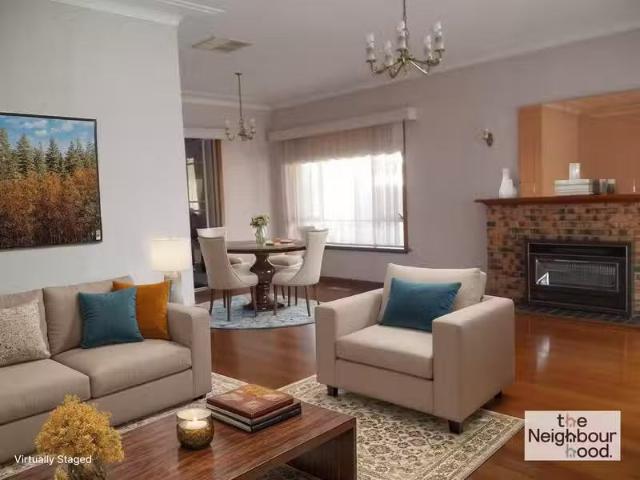 Nice 26 Batesford Road, Malvern East VIC 3145