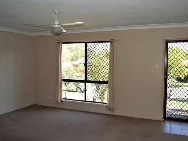 Cozy 26 Royena Court, Crestmead, QLD 4132
