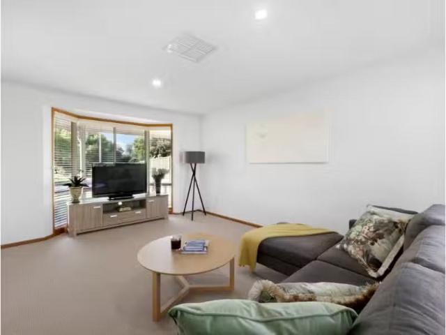 For Rent! 26 Sarson Road, GLENROY House for rent Listed by Le.