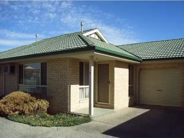 Nice 2/738 Lavis Street, ALBURY Apartment for rent Listed by.