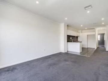 Rental! 27/40 Henry Kendall Street, Franklin, ACT 2913