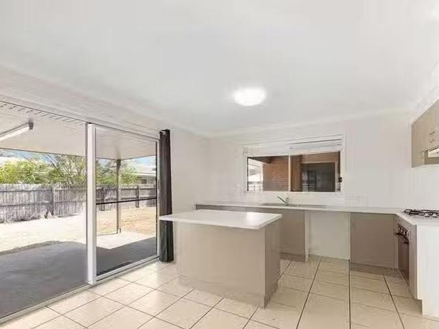Charming 27 Malvern Drive, Moore Park Beach, QLD 4670