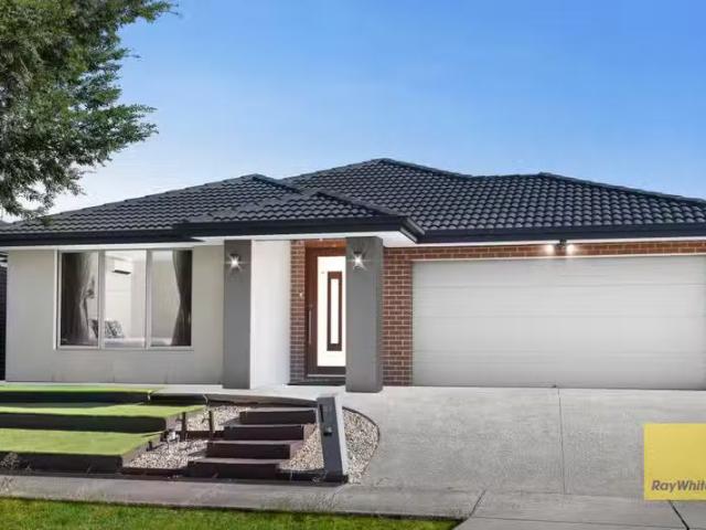 Cozy 27 Firecrest Road, Manor Lakes VIC 3024
