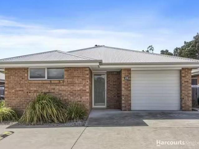 Nice 28/134 Burwood Drive, BLACKMANS BAY, TAS 7052 Unit for.